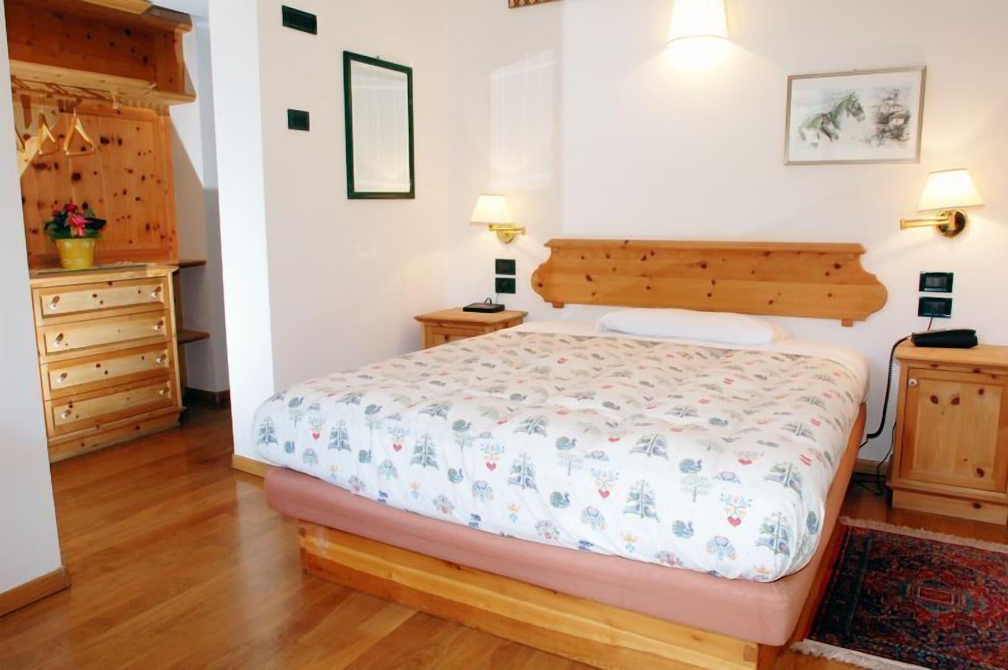 Laurino Hotel Moena Buitenkant foto